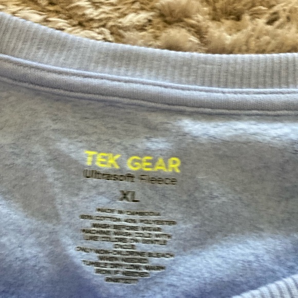 Kohl's Ultrasoft Fleece in Light Blue - Picture 3 of 4